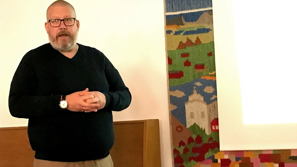 Professor Simon Matti föreläste om höstens val.