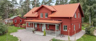 Modern villa i klassisk stil toppar överlägset: "Ägaren har inte lämnat något åt slumpen"