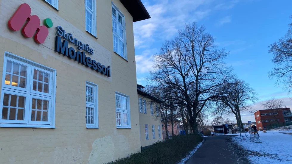 Strängnäs Montessoriskola ligger i Sundby park och har klasser upp till årskurs 9.