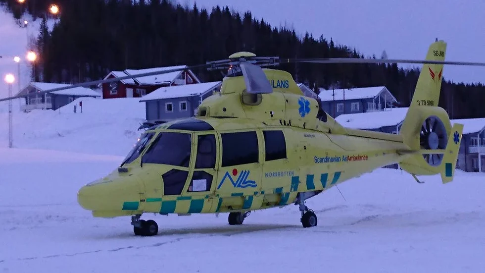15-åringen fördes med ambulanshelikopter till Umeå efter olyckan.