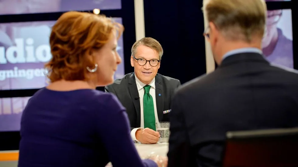 Erfaren debut. Göran Hägglund var först ut i SVT:s långa rad av partiledarutfrågningar. Men det var långtifrån första gången som Hägglund genomlevde sådana övningar.