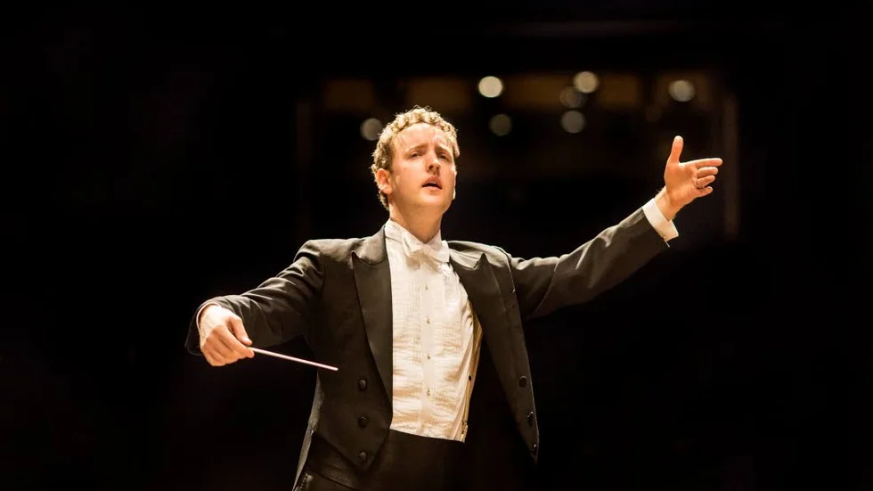 Michael Francis ledde gårdagens konsert i De Geer-hallen.
Foto: Marco Borggreve