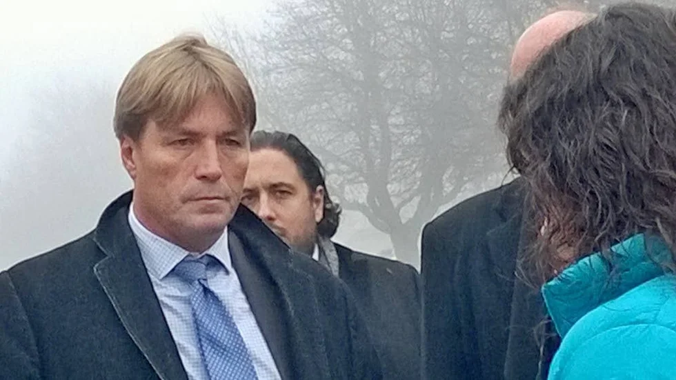 Hårdare tongångar. Thomas Bodström pressade den skottskadade mannen.