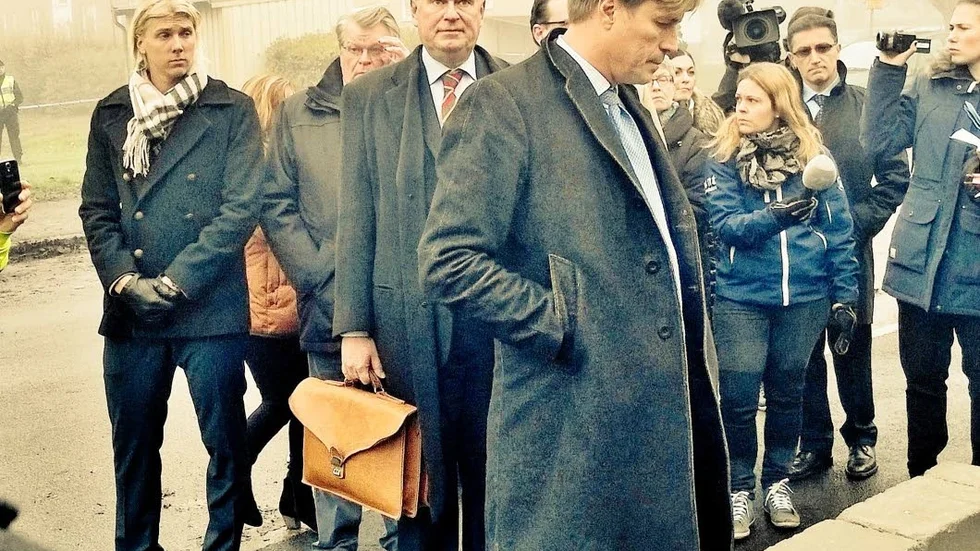 På fri fot.  Advokat Birger Edelbergs klient försattes på fri fot, medan Thomas Bodstöms klient fortsatt är häktad fram till dom.