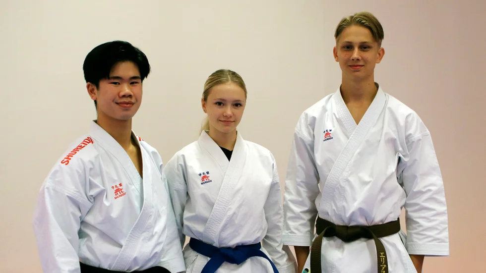 När NM avgörs i Riga inom kort åker Anthony Vu (till vänster) och Tuva Westlund med från Karate Dojo. Men nu är det också klart att Elias Ekman är uttagen i landslaget.