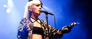 Grymma Jasmine Kara släpper aldrig taget