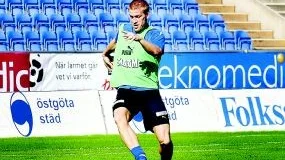 En epidemi stör IFK inför mötet med Ljungskile borta på måndag. Eirik Dybendal är den senaste att bli smittad och kan missa matchen. Arkivfoto: Henrik Witt
