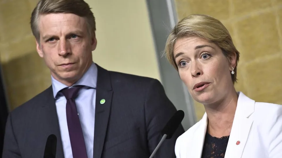 Finansmarknadsminister Per Bolund (MP) och socialminister Annika Strandhäll (S) företräder regeringen i pensionsgruppen, där också de fyra partierna i Alliansen ingår. Arkivbild.