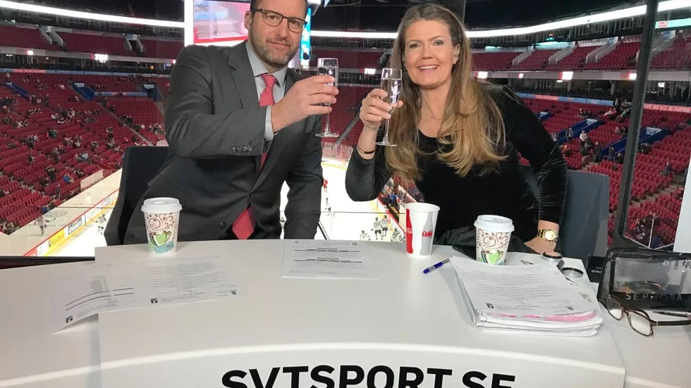 GOTT NYTT ÅR. Expertkommentatorn Mikael Renberg och programledaren Marie Lehmann har firat några av de senaste nyårsaftnarna på andra sidan Atlanten i samband med JVM i ishockey.