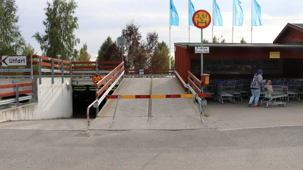 Stängt. Under veckan hålls p-däcket vid Coop forum stängt på grund av underhållsarbeten.