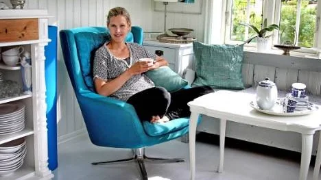 Anna-Carin Alderin i sitt hem i Norsholm, som tävlade om titeln Sveriges charmigaste hem. - Visserligen vann jag inte, men det har varit jättekul bara att ha varit med i finalen, summerar Anna-Carin.