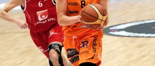 Frida njuter av slutspelsnerven