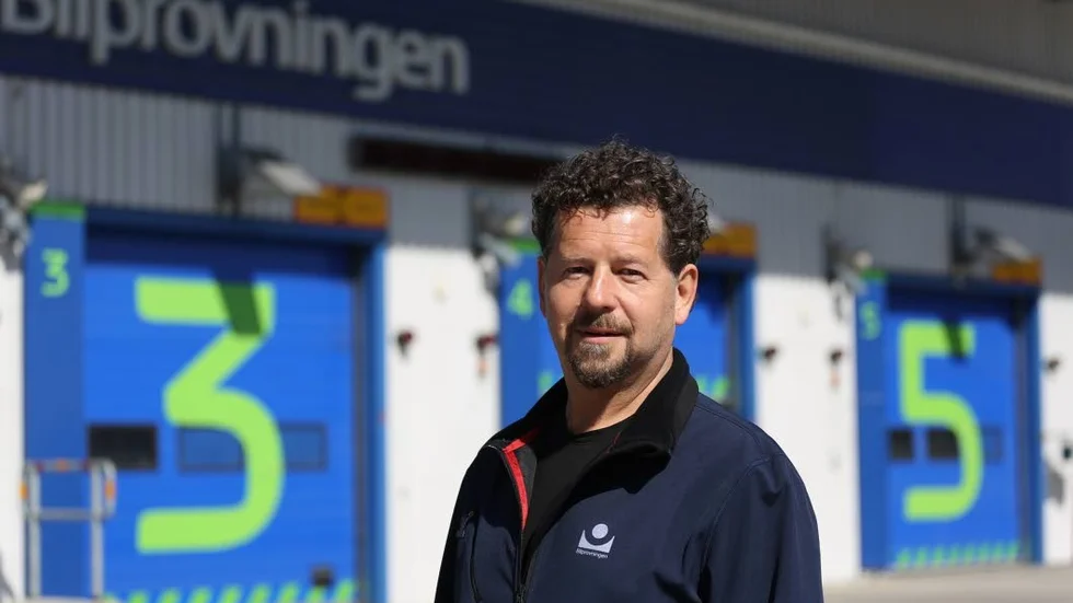 Tips. Morgan Isacsson, Bilprovningen, säger att det är ingen idé att besikta A-traktorn om den går fortare än 30 kilometer.