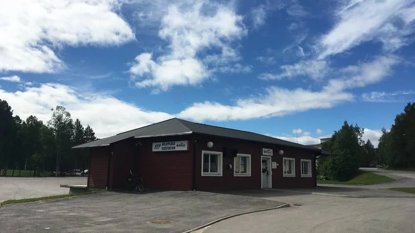 Besparingar. Bussgods backar 3,5-4 miljoner kronor och ser över verksamheten. Då ryker det personal, bland annat i Arjeplog.