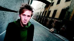 Foto: Malin Rudblom/Pressens Bild -  Det är trist när unga bara gör det som andra säger till dem att göra, säger Christian Walz, som alltid har gått sin egen väg.