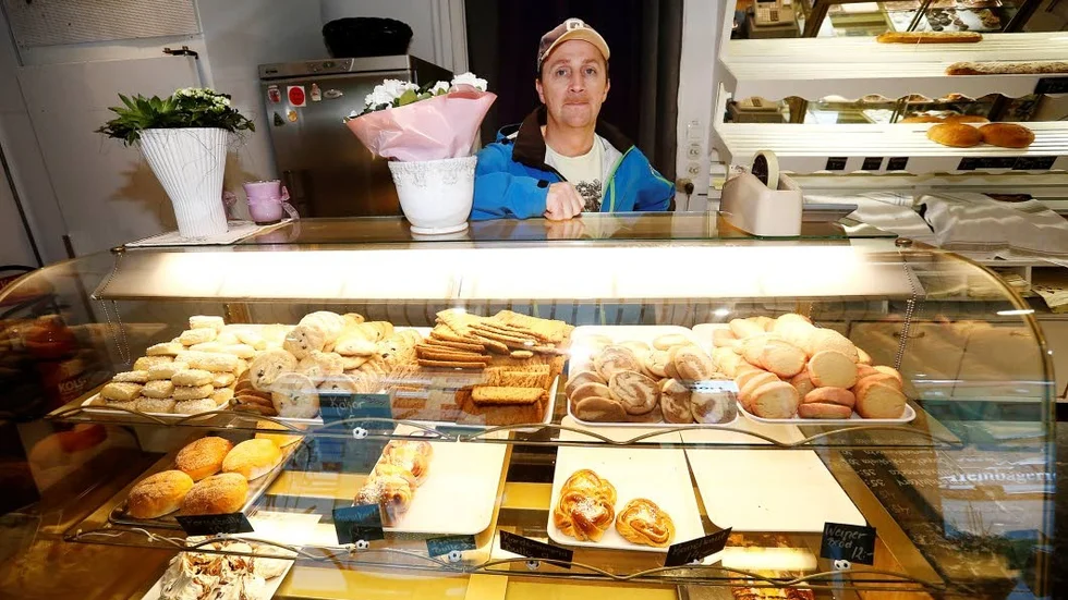 Andra bullar. Bagaren Jimmy Vall har tagit över Södra Hembageriet på Trozelligatan och utökar sortimentet med nya bullar och surdegsbröd.