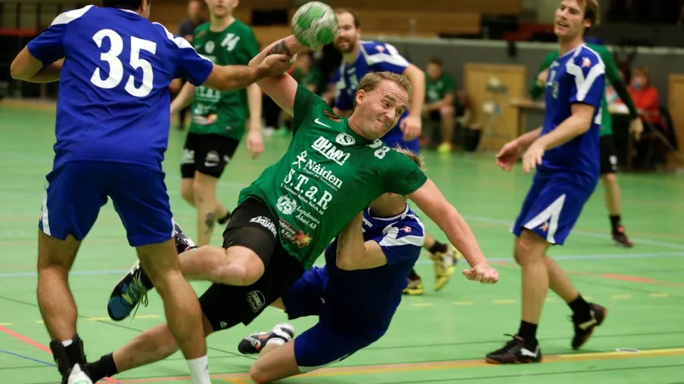 Pierre Johansson och hans lagkompisar i Strömnäs kom aldrig upp i rätt nivå och förlorade med sju bollar 23-30. (Arkivbild)