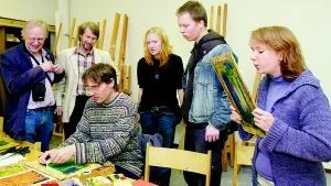 Både lärare och elever har fått prova på nya roller den första veckan på Marieborgs folkhögskola.
FOTO: ROBERT SVENSSON