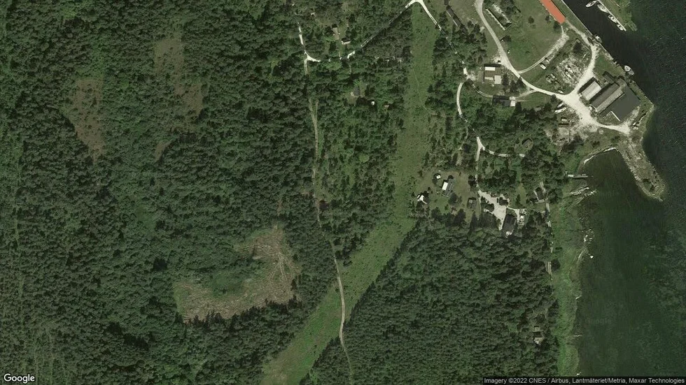 Området kring Rute Hollandarvägen 27