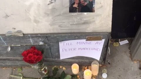 Många minns Peter Marklund som något helt annat än missbrukaren man såg på stan, många sörjer och minns. Familjen är också besviken på socialtjänstens insatser.
