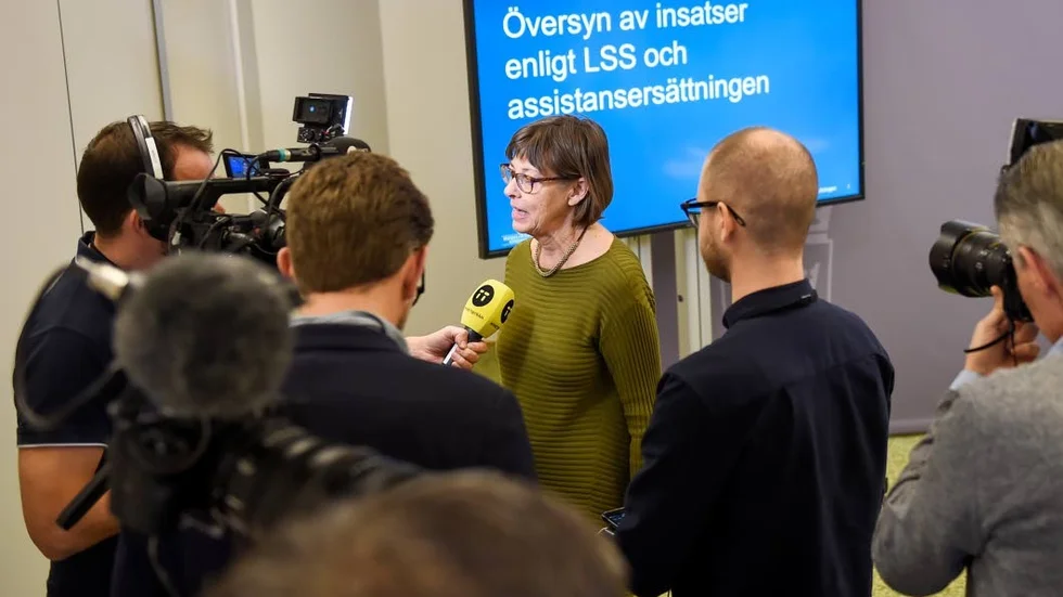 LSS-utredaren Gunilla Malmborg har lämnat sin utredning till övergångsregeringen.
