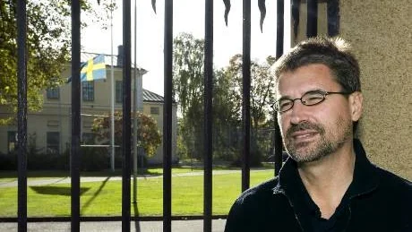 Kenneth Malmén är vårdare och skyddsombud på häktet i Norrköping. Efter måndagens händelse där en ung kvinnlig vårdare slogs ihjäl av en intagen på häktet i Huddinge har man i Norrköping haft flera möten för att prata om händelsen.
Foto: Janne Forsby