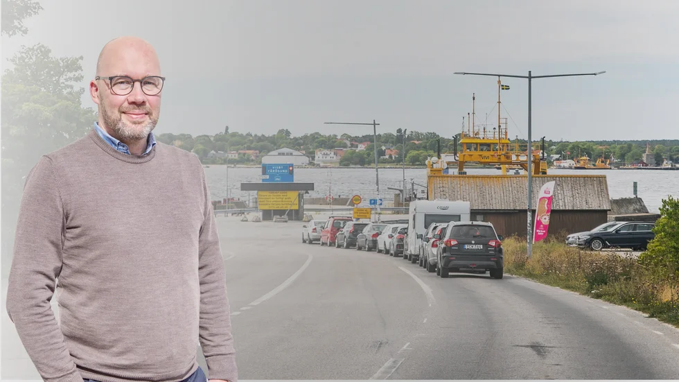 Johan Malmros (C): "Fårö har ju väldigt speciella förutsättningar med sitt dubbla ö-läge, frånvaron av en fast förbindelse, och den omfattande turismen som medför mycket positivt för Fårö, men som också gör det svårt för yngre att etablera sig på ön".