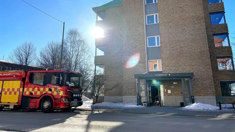 Räddningstjänsten ryckte ut till ett larm om en brand på ett seniorboende under måndagsförmiddagen.