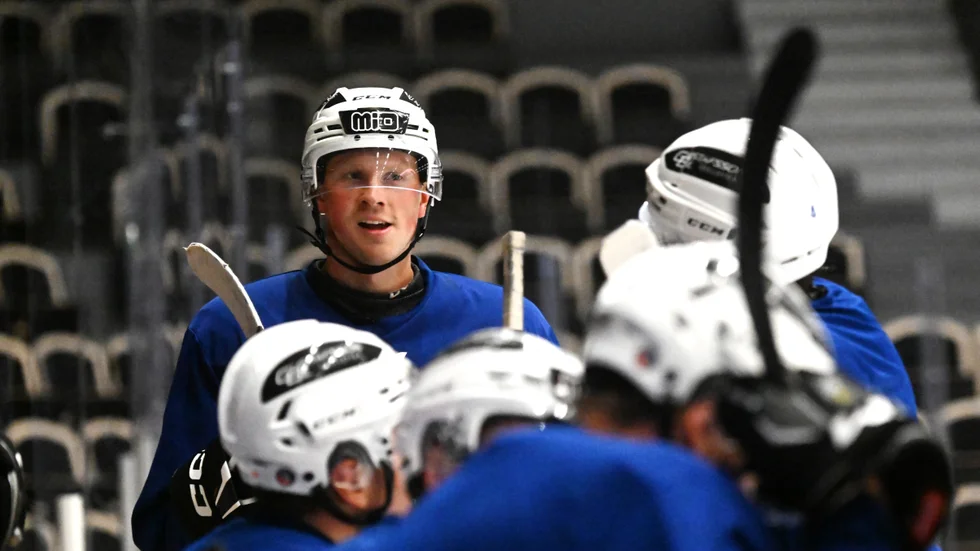 Ludvig Warg gjorde ett av målen när "Clemens" föll med 4–2 mot Hudiksvall under söndagen. Innan matchen var slut fick också 23-åringen matchstraff efter ett slagsmål.