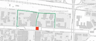 Gata i centrum stängs av – värmeslingor ska lagas