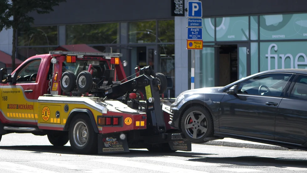 En skuldsatt Enköpingsbo blev av med bilen. (Bilden är en genrebild.)
