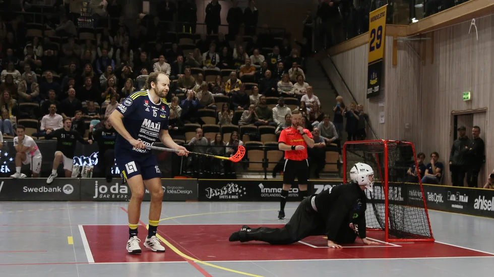 Wilmer Viinamäki fick chansen att avgöra matchen med en sen straff i tredje perioden.