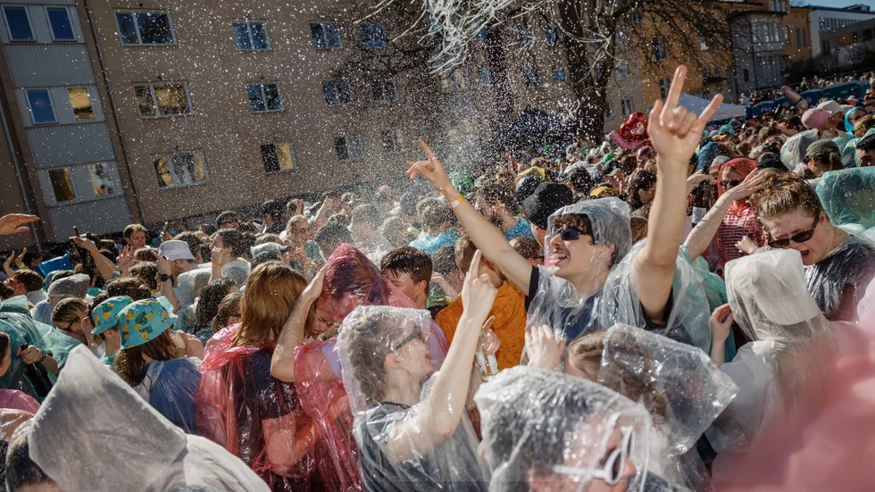 Det rådde glädjeyra på både nationer och gator i Uppsala på valborg.