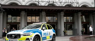 Åker kollektivt med bomber: "Risk att de sprängs"