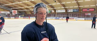 Svensson tillbaka i moderklubben: "Ge mig pennan"