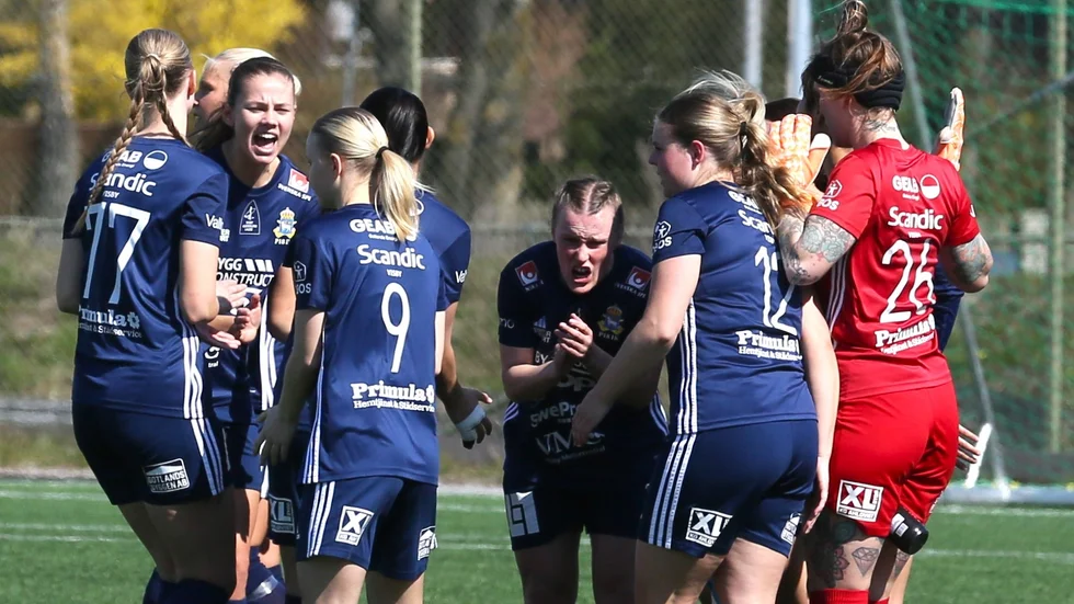 P18 tog första segern borta mot Värmdö. 