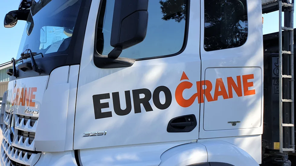 I dag kan vi avslöja att kopplingar mellan Jonny Uvéns företagssfär och organiserad brottslighet utreds. Företaget Eurocrane är sedan ett antal månader begärd i konkurs. Bilden är tagen vid ett tidigare tillfälle.
