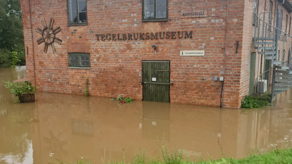 Heby tegelbruksmuseum var på lördagen omgivet av vatten. 