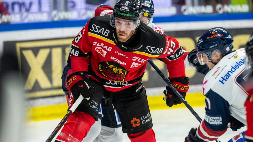 Oscar Eklind bidrar med tyngd och mål. Mot Linköping gjorde han mål för andra matchen i rad.