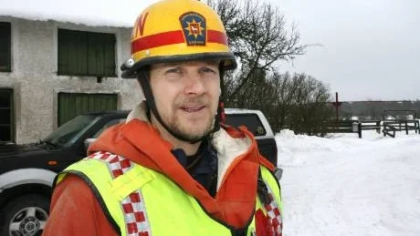 Stationschef. Roger Norman från Slite räddningstjänst ryckte ut och släckte glödbranden i Hangvar.