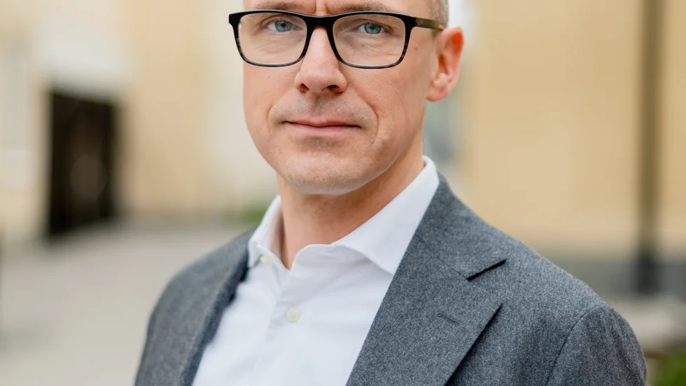 Mattias Tegefjord är vd på Uppsalahem och säger att han har stor medkänsla för de som drabbas hårdast av hyreshöjningen, men att den är nödvändig för att inte försätta bolagets ekonomi i en situation där den inte går runt.