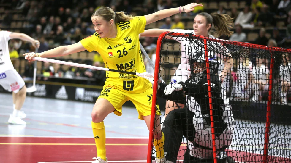 Moa Dynefalk missar SSL-premiären. 