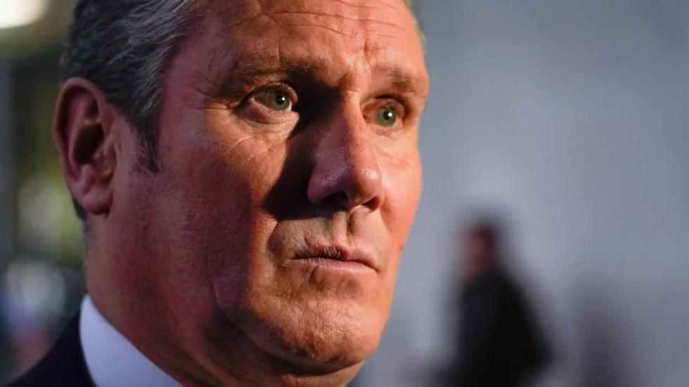 Labourledaren Keir Starmer har högre förtroende än Toryledaren Rishi Sunak. Arkivbild.