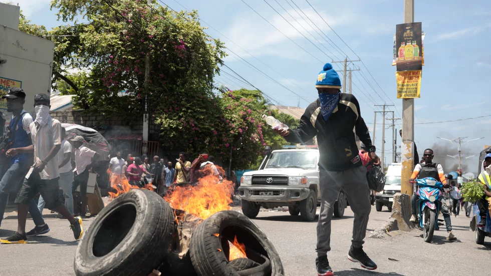 Kriminella gäng kontrollerar stora delar av Haitis huvudstad Port-au-Prince och våldsbrott är vardagsmat i den laglösa staden. Arkivbild.