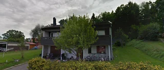 36-åring ny ägare till 70-talshus i Åkers Styckebruk - prislappen: 2 450 000 kronor
