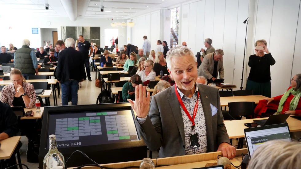 "Det fortsatt hårda samtalsklimatet i regionfullmäktige, regionstyrelsen och nämnder eskalerar tydligt. Det sätter en mycket negativ ton för den gotländska politiken."