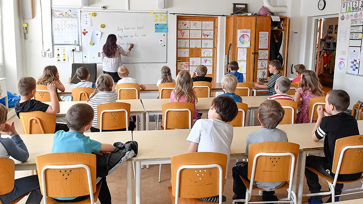 "Gör om, gör rätt", skriver signaturen Linn.
