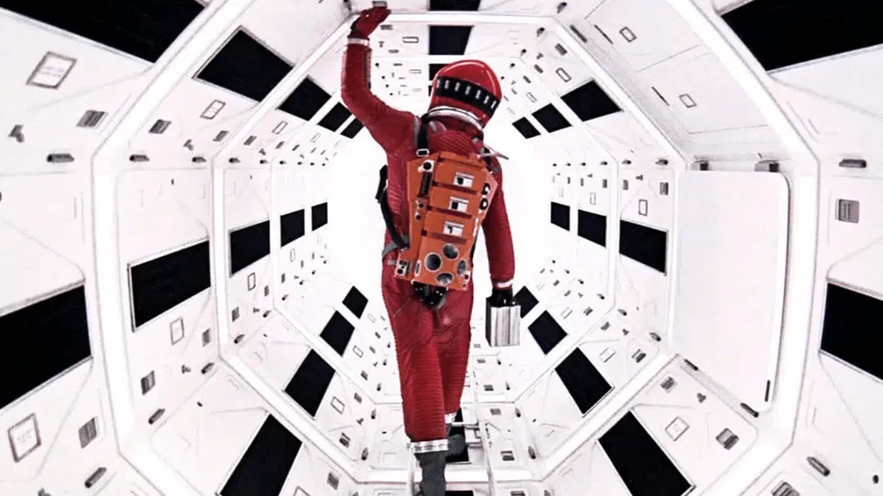 Kapten David Bowman i rollen Keir Dullea på rymdskeppet Discovery One i Stanley Kubricks "År 2001 - ett rymdäventyr".