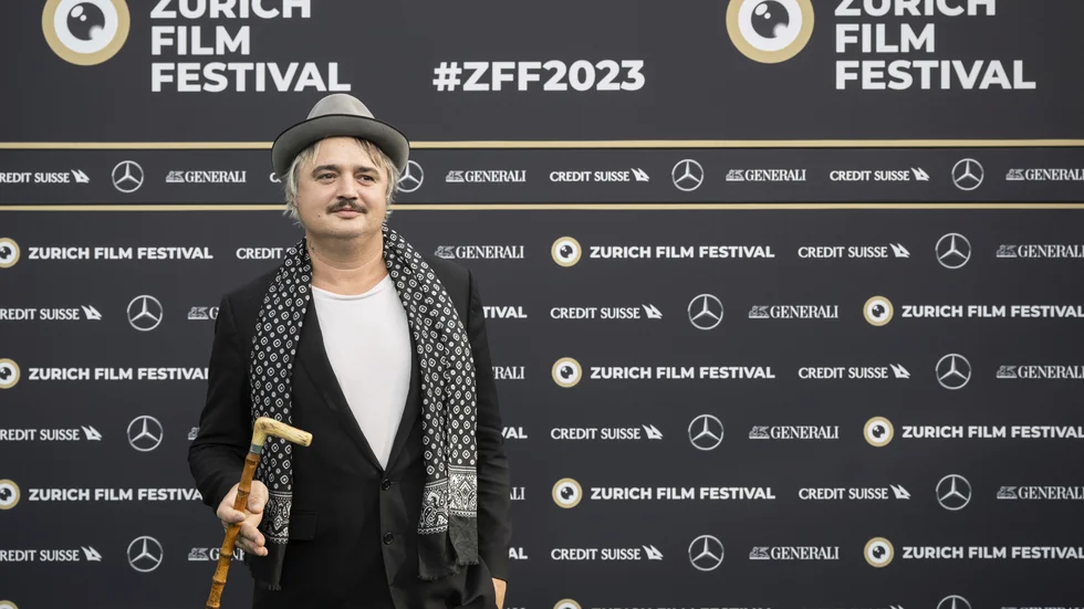 Peter Doherty  poserar i samband med filmfestivalen i Zürich inför "Stranger in My Own Skin".