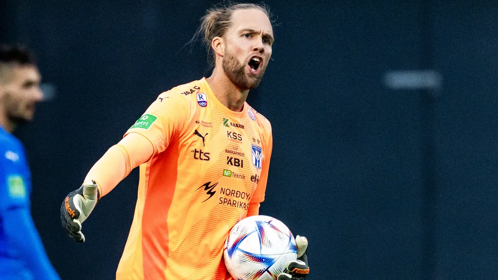 En otrolig resa går mot sitt slut för Kålabodasonen Jonatan Johansson och hans Klaksvik.